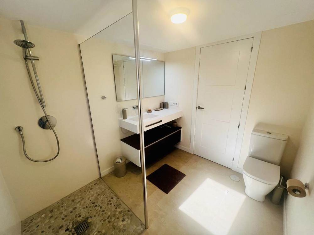 Front Apt “Magic”